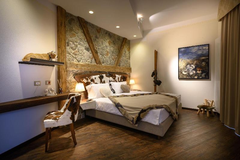 Hotel Corona - Oda