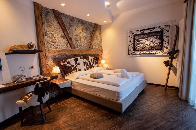Hotel Corona - Oda
