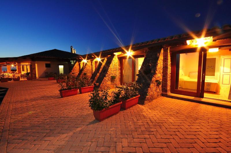 Hotel Corsaro Nero - Genel