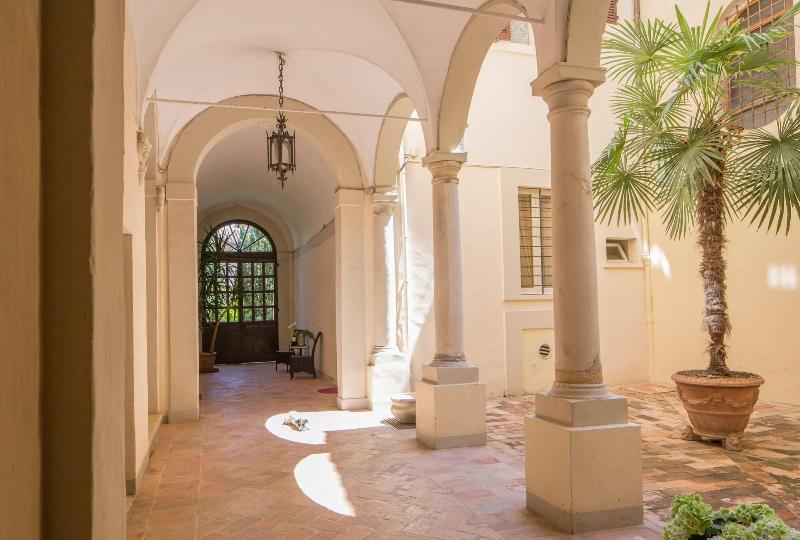 Palazzo Rotati - Lobi