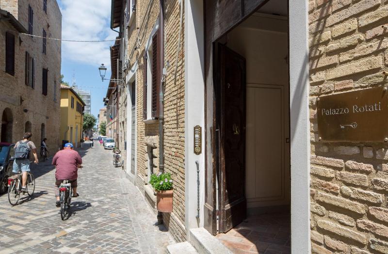 Palazzo Rotati - Genel