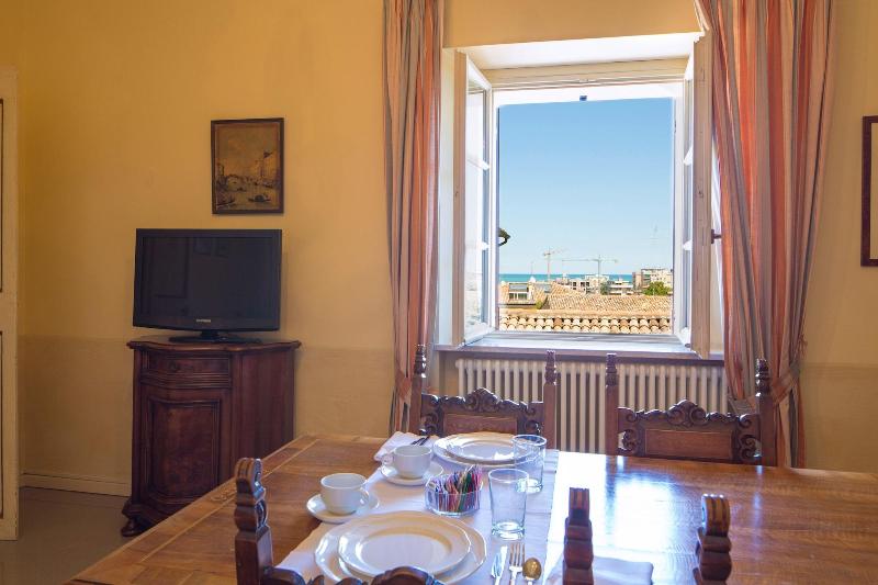 Palazzo Rotati - Oda