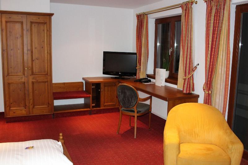 Parkhotel Krone - Oda
