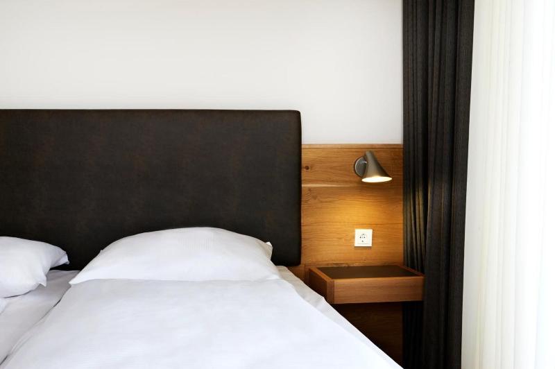 Im-Jaich OHG Hotel Bremerhaven - Oda