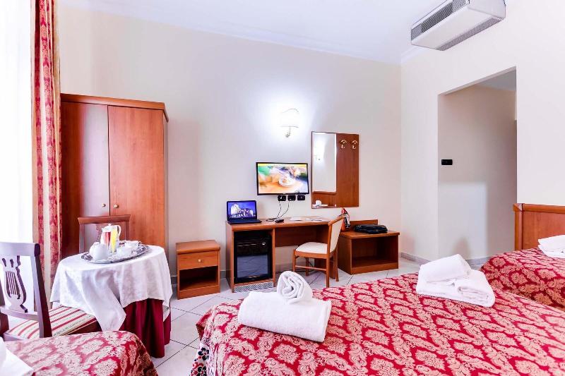 Hotel Suite Caesar - Oda
