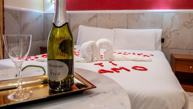Hotel Suite Caesar - Oda