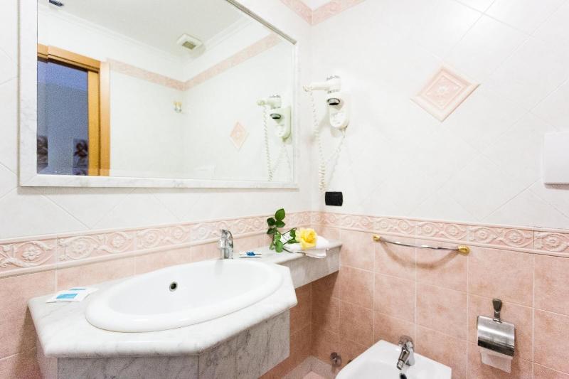 Hotel Suite Caesar - Oda