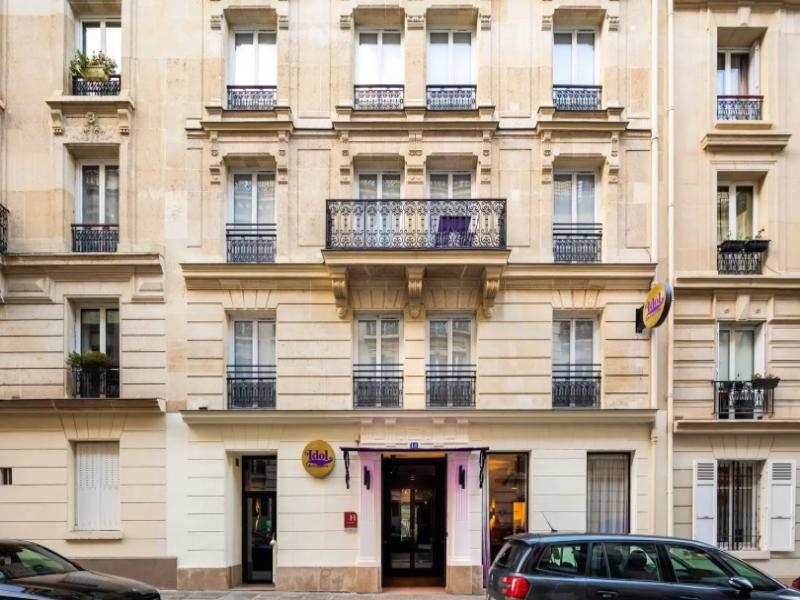 Idol Hotel - Genel
