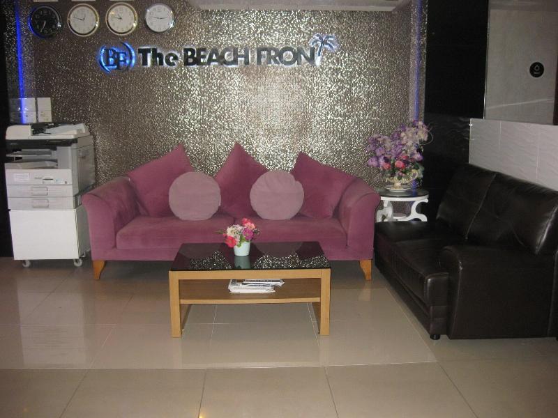 The Beach Front Resort Pattaya - Lobi