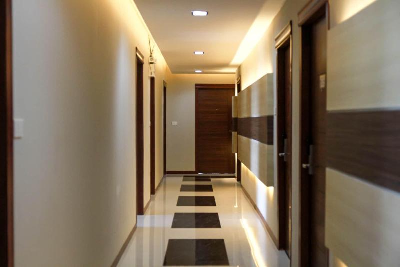 The Beach Front Resort Pattaya - Lobi