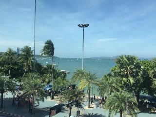 The Beach Front Resort Pattaya fotoÄŸrafÄ±