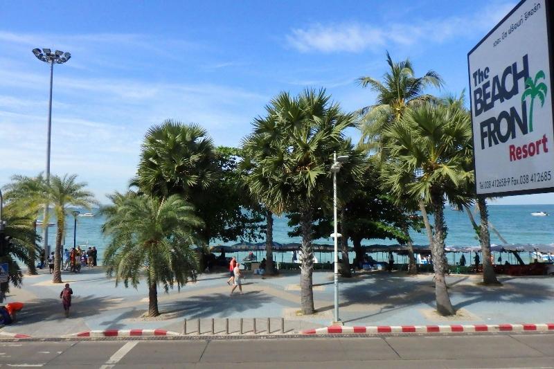 The Beach Front Resort Pattaya - Genel
