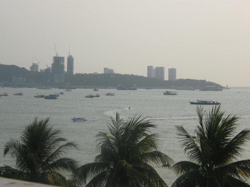 The Beach Front Resort Pattaya - Genel