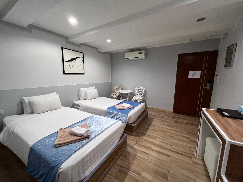 The Beach Front Resort Pattaya - Oda