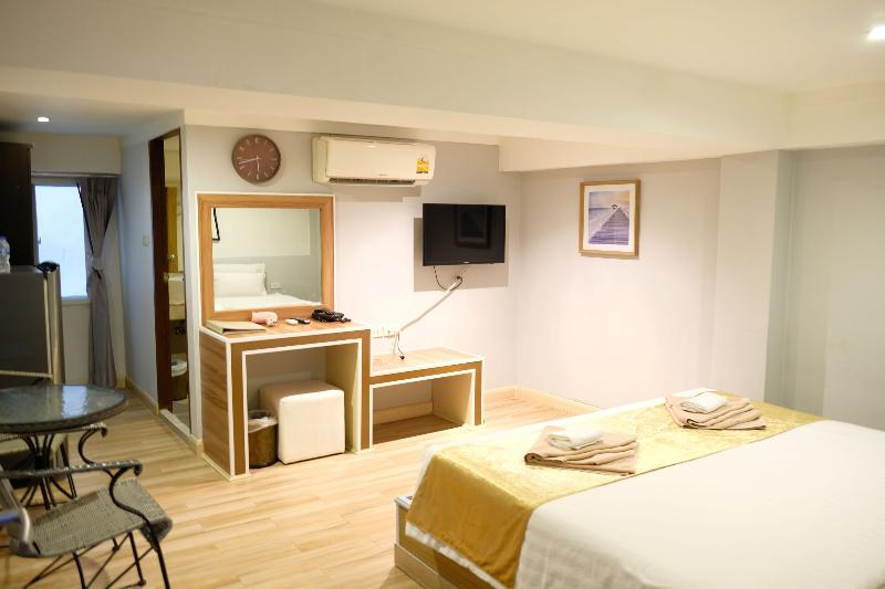 The Beach Front Resort Pattaya - Oda