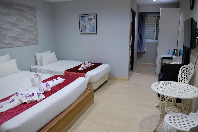 The Beach Front Resort Pattaya - Oda