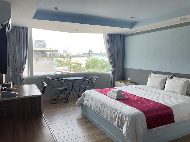 The Beach Front Resort Pattaya - Oda