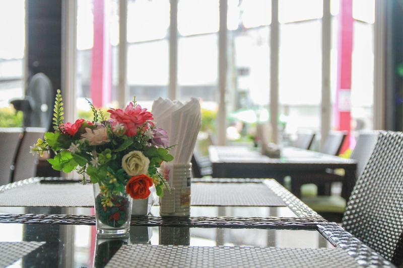 The Beach Front Resort Pattaya - Restoran