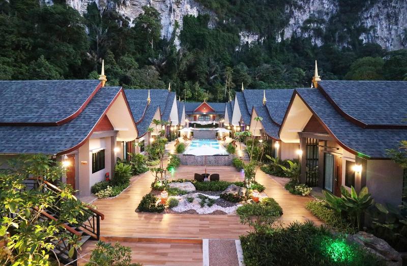 The Scene Cliff View Villas - Genel