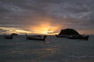 Mali Resort Sunrise Beach fotoÄŸrafÄ±