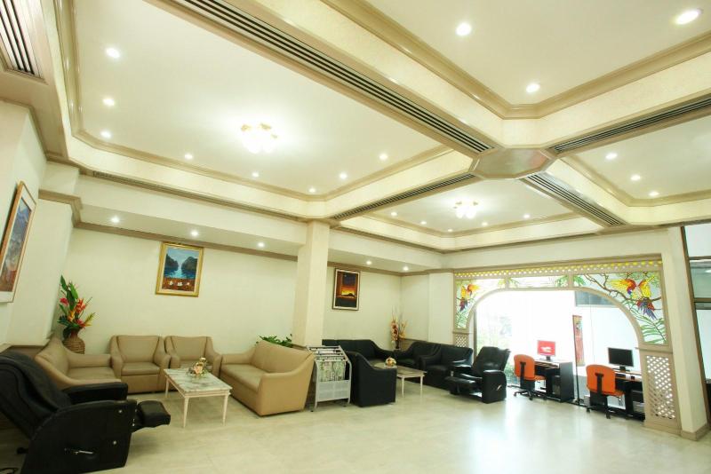 Thumrin Hotel - Lobi