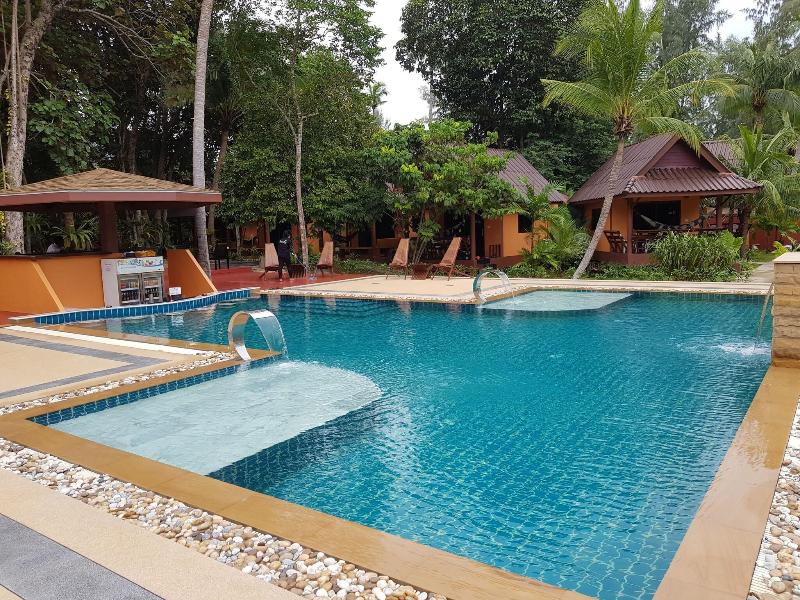 Lanta Pearl Beach Resort - Havuz