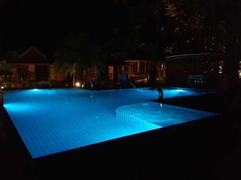 Lanta Pearl Beach Resort - Havuz