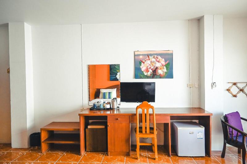 Sugar Inn Phuket - Oda