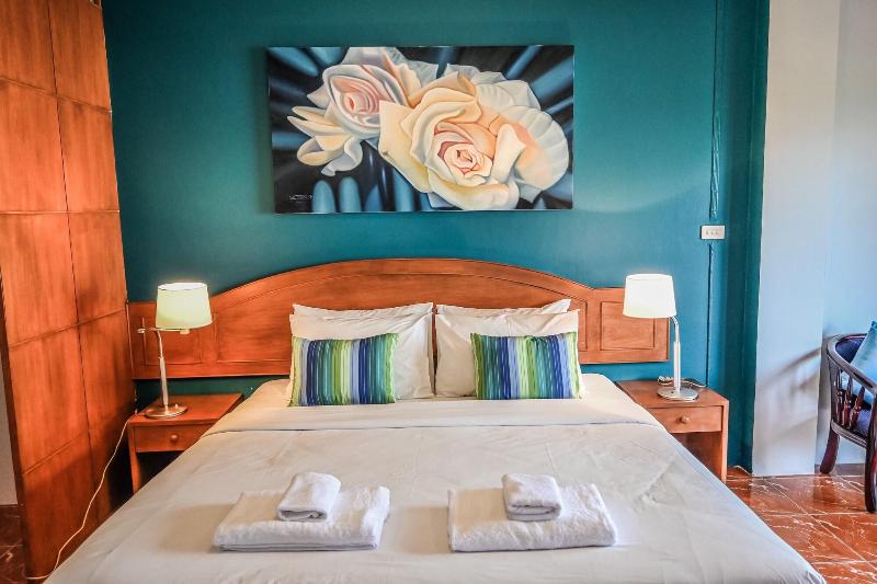 Sugar Inn Phuket - Oda