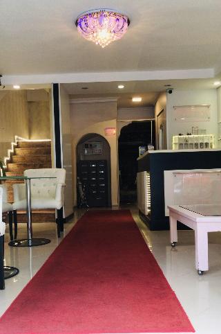 Hotel La White