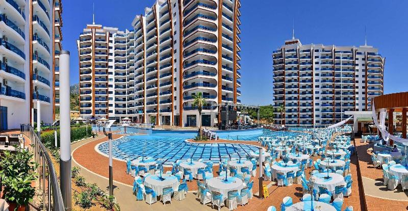 Azura Complex - Genel