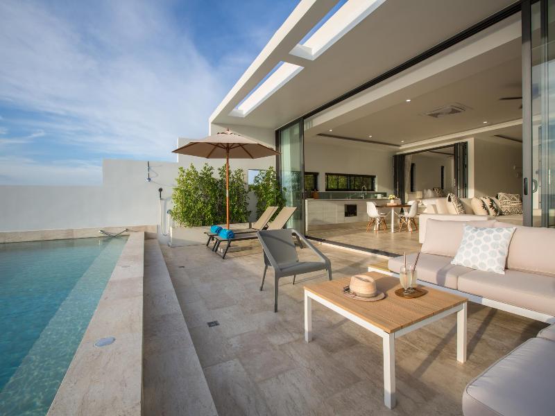 Skye Beach Hotel - Koh Samui - Oda