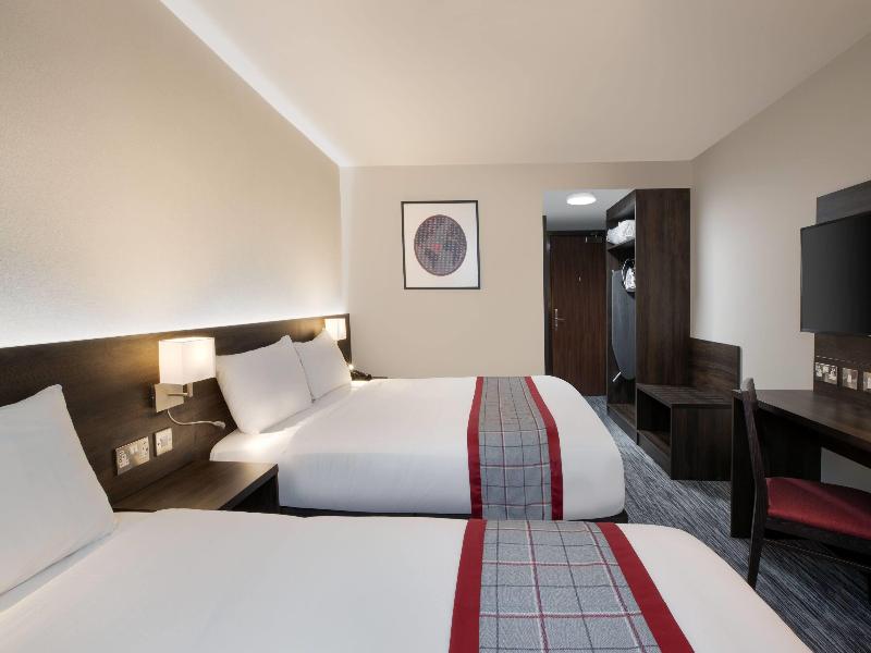 Ramada by Wyndham Leeds East - Oda