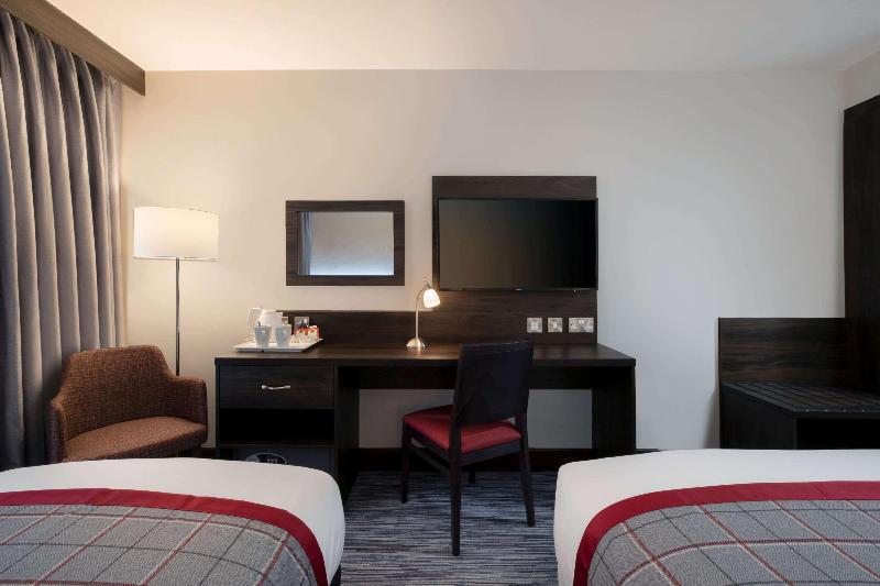 Ramada by Wyndham Leeds East - Oda
