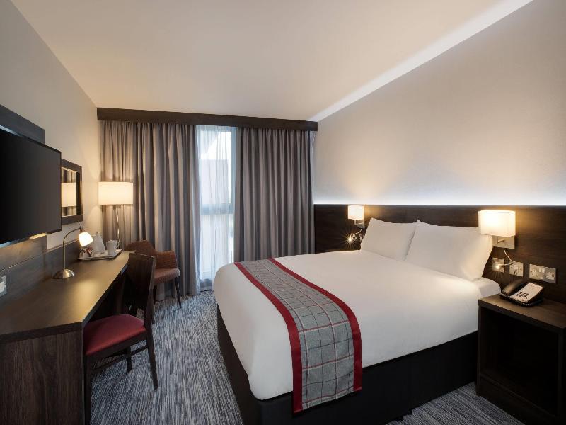 Ramada by Wyndham Leeds East - Oda