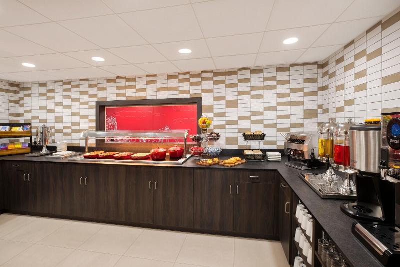 Ramada by Wyndham Leeds East - Restoran