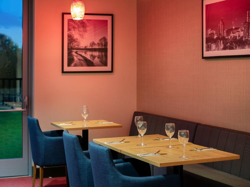 Ramada by Wyndham Leeds East - Restoran