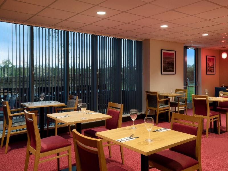 Ramada by Wyndham Leeds East - Restoran