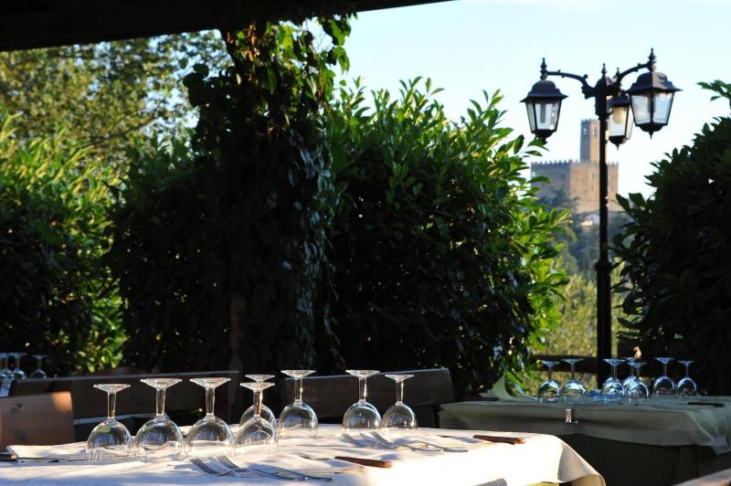 Hotel Restaurant La Torricella - Restoran