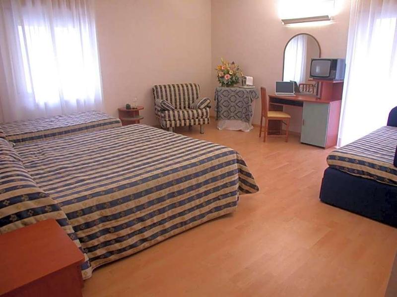 Hotel La Pergola - Genel