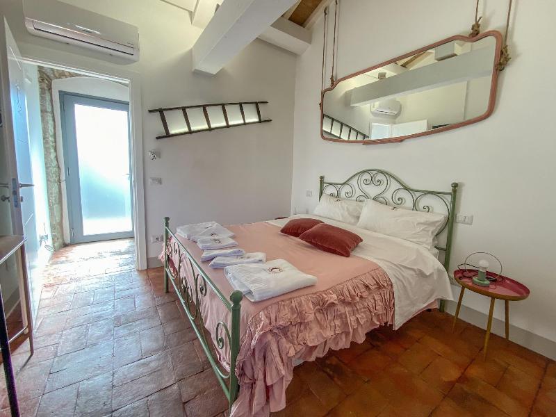 Casale 1541 - Oda