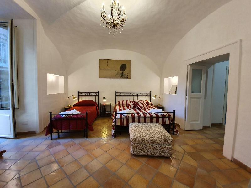 Spanish Palace Rooms, Apartment & Terrace - Oda