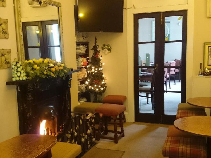 Albert Hotel - Bar