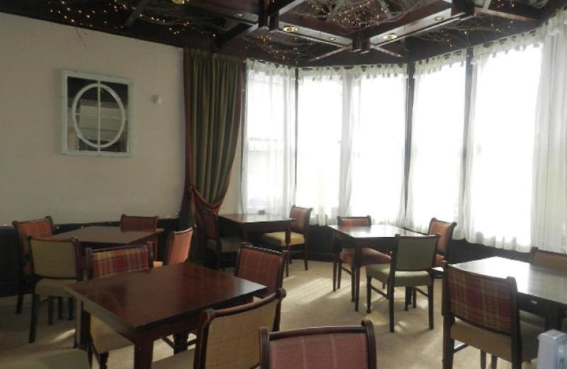Albert Hotel - Restoran