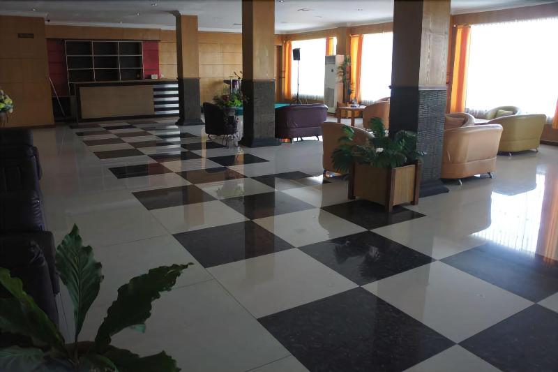 Sylvia Hotel Maumere - Lobi