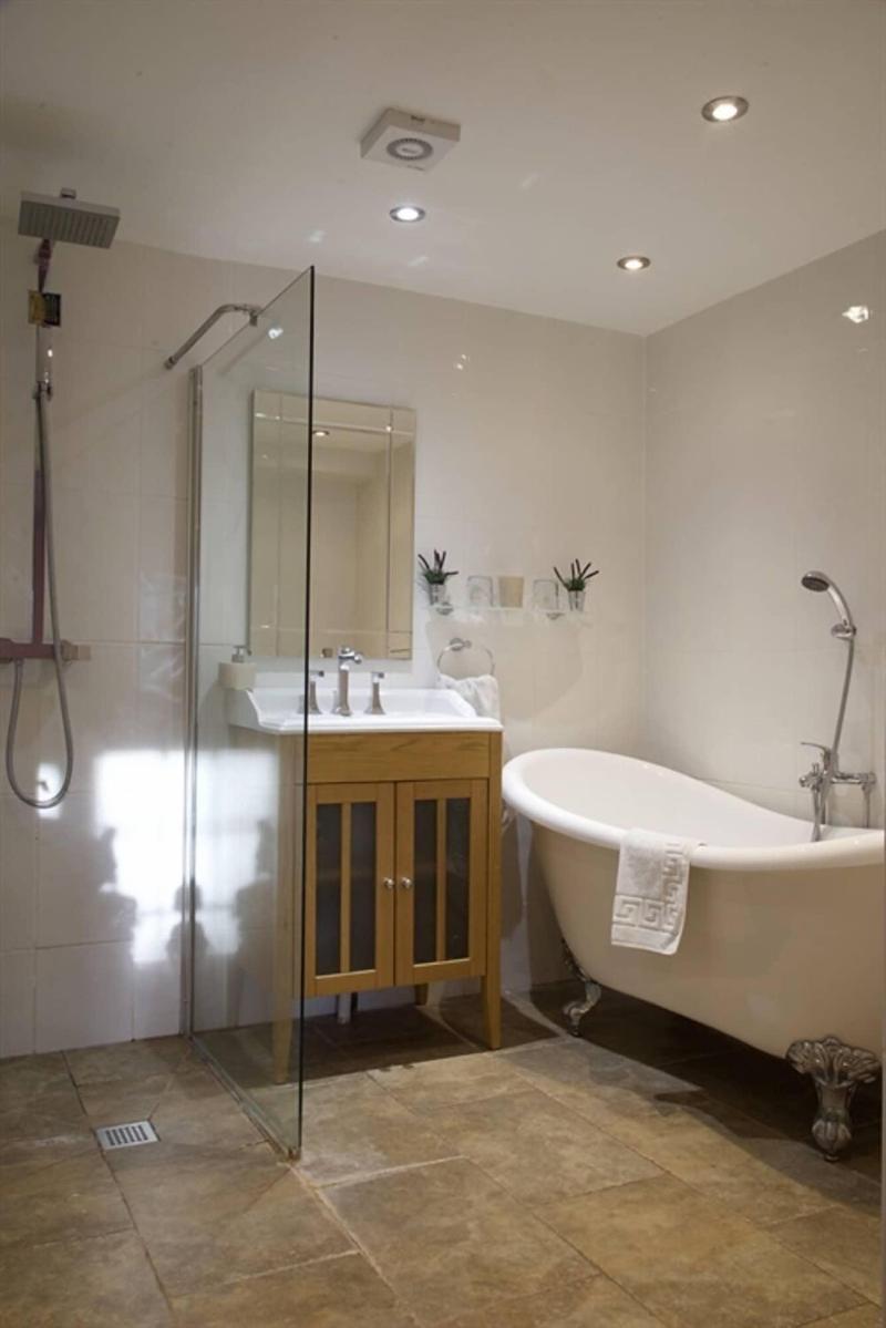 Stoneleigh Barn Bed And Breakfast - Oda