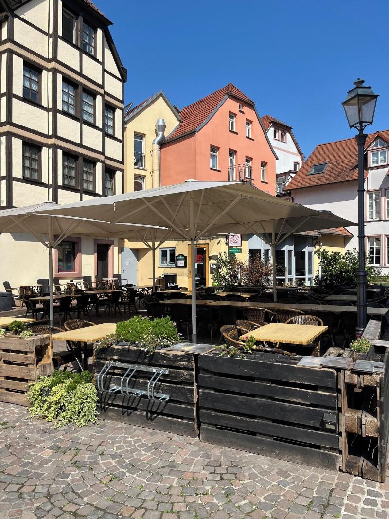 La Flamme Wertheim Garni - Genel