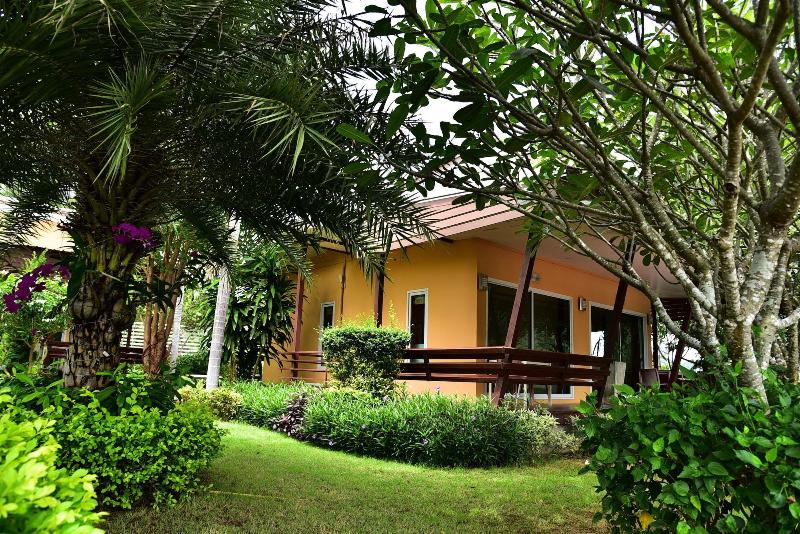 Lemon Chalet Kaeng Krachan Resort - Genel