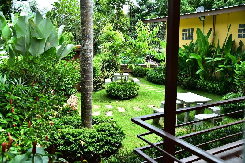 Lemon Chalet Kaeng Krachan Resort - Teras