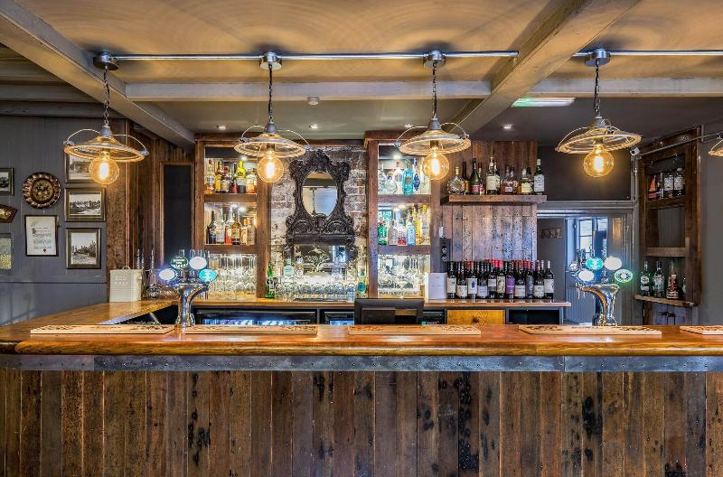 The Westleton Crown - Bar